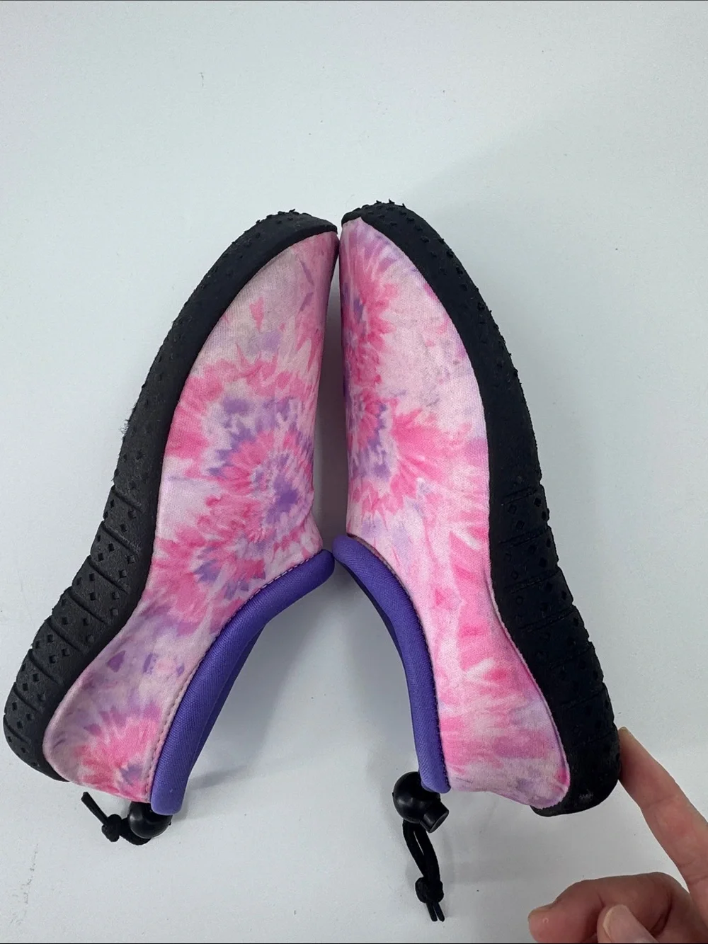 TOMMY BAHAMA Girls Pink & Purple Tie-Dye Slip-On Water Shoes Size 2/3 EUC